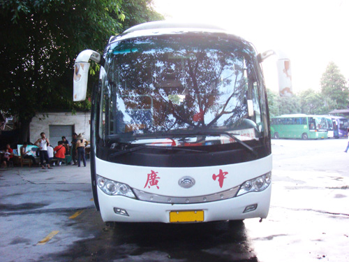 39座+1+1宇通大巴